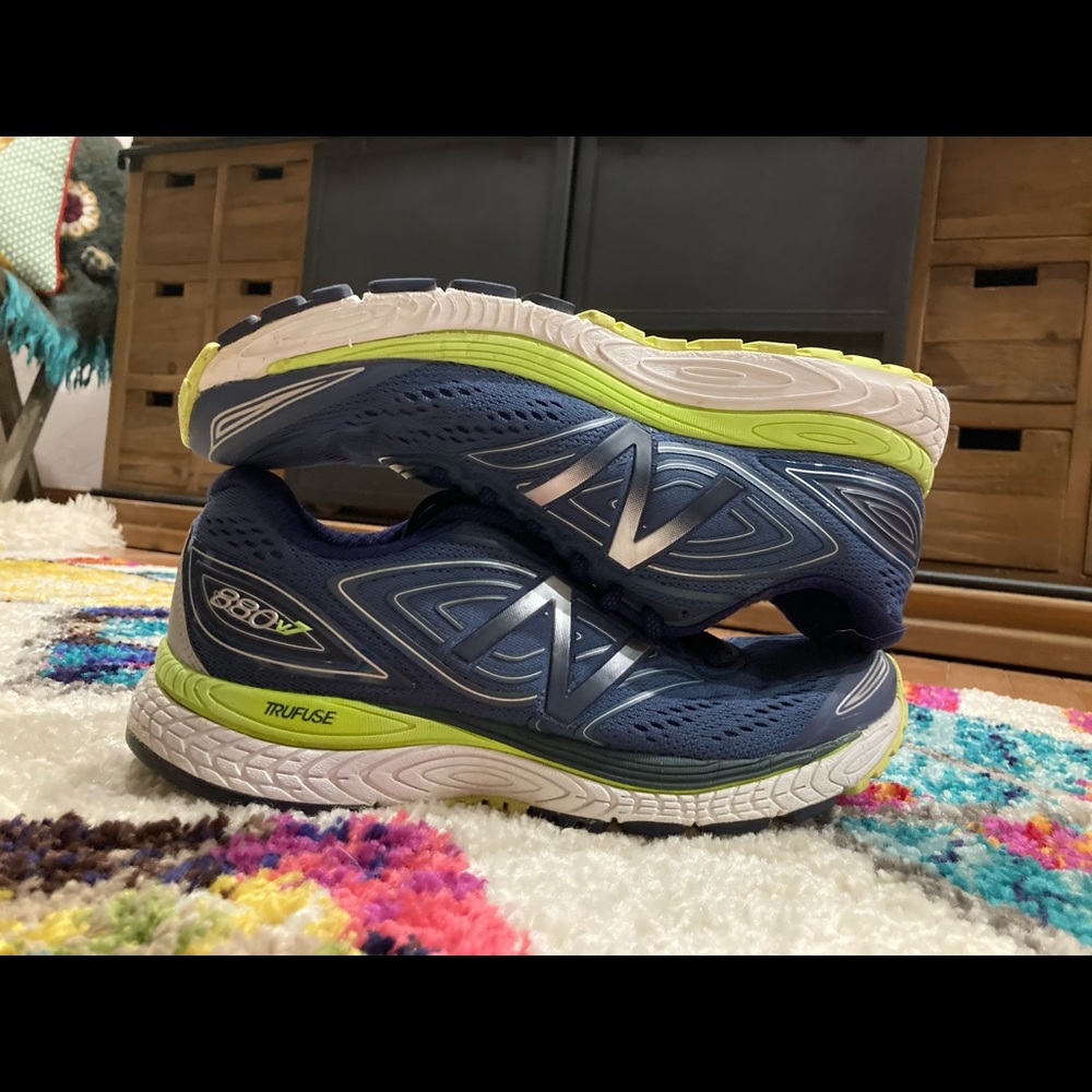 Women’s size 10 New Balance running shoes